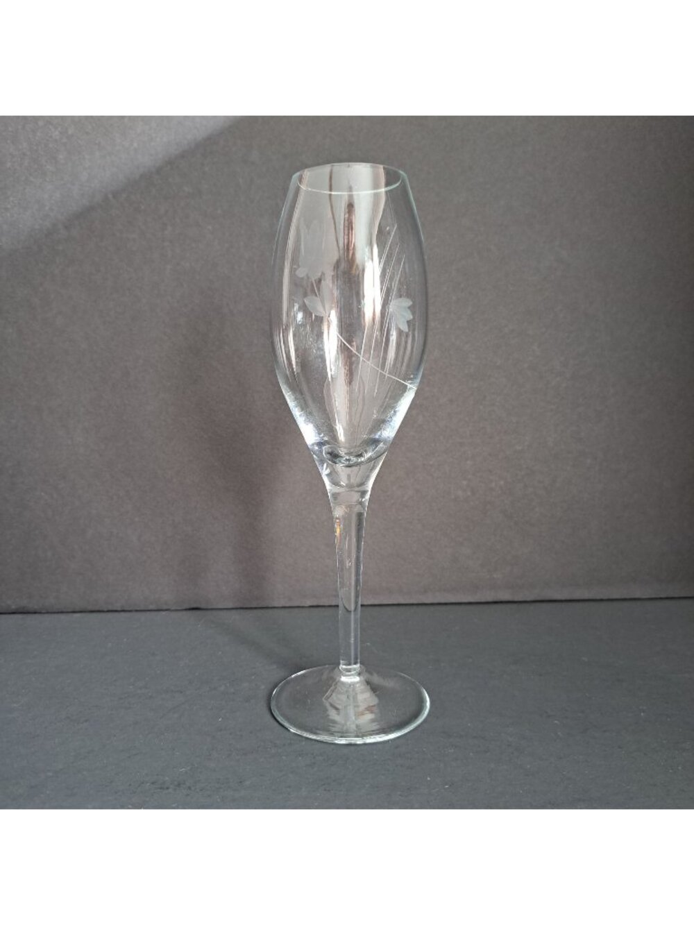 Etched Floral Fluted Champagne Glass Clear Vintage Stemware Elegant Toasting 8"